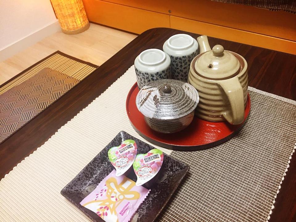Tokyo Mika House Hotell Exteriör bild